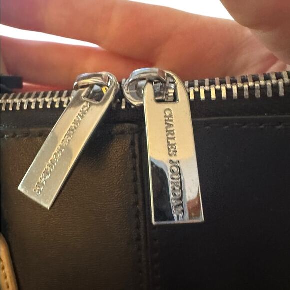 🦋Charles Jourdan Dacey Bag - Picture 7 of 10